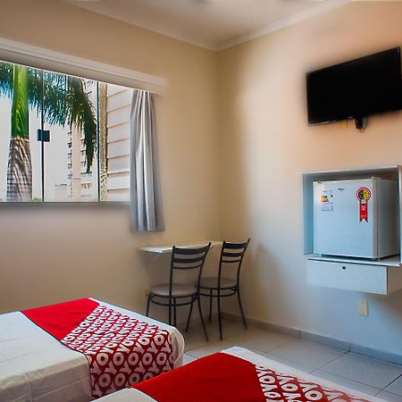 קמפו גרנדה Oyo Cerrado Hotel, Campo Grande מראה חיצוני תמונה A room at the hotel