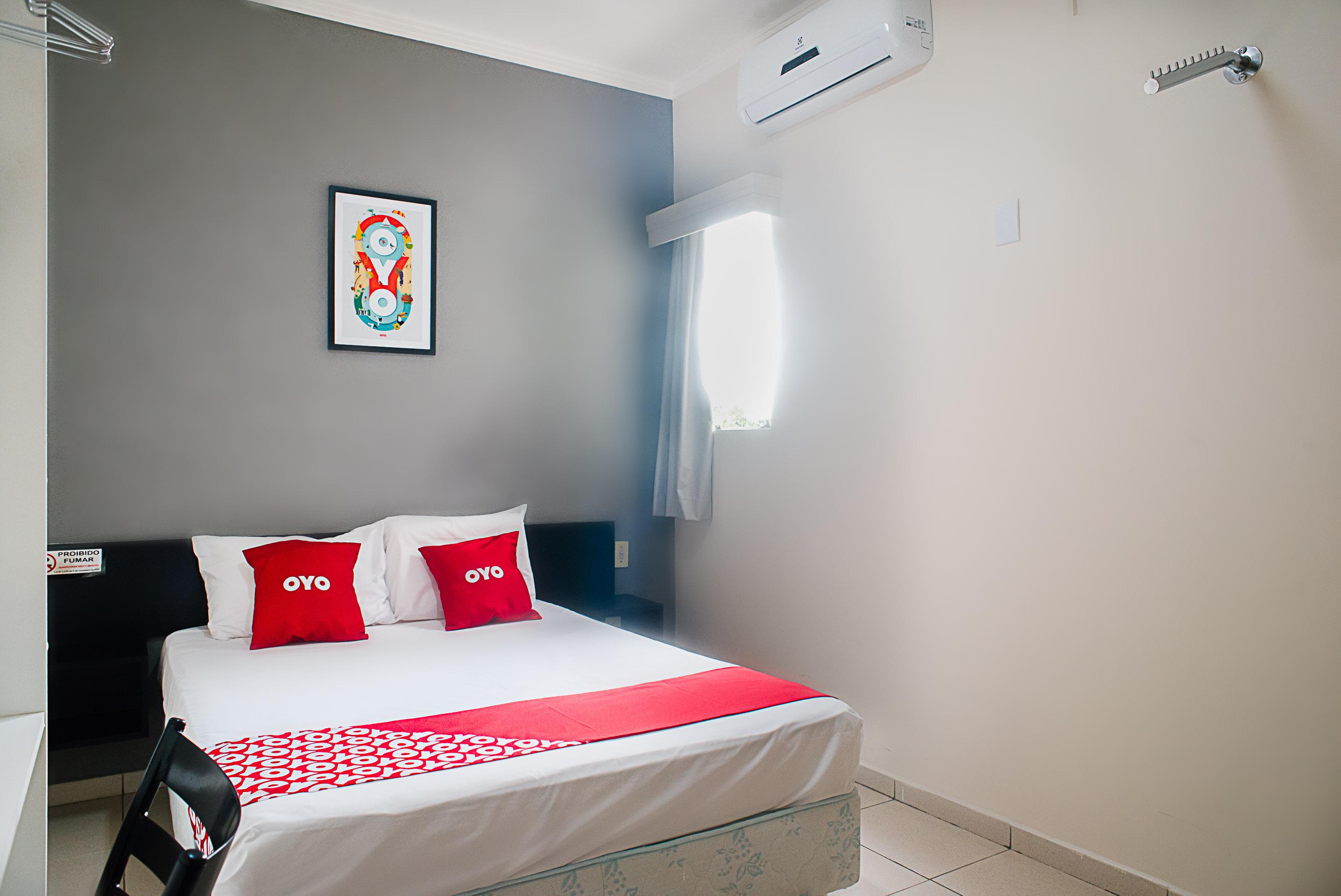 קמפו גרנדה Oyo Cerrado Hotel, Campo Grande מראה חיצוני תמונה A room at an OYO hotel in India