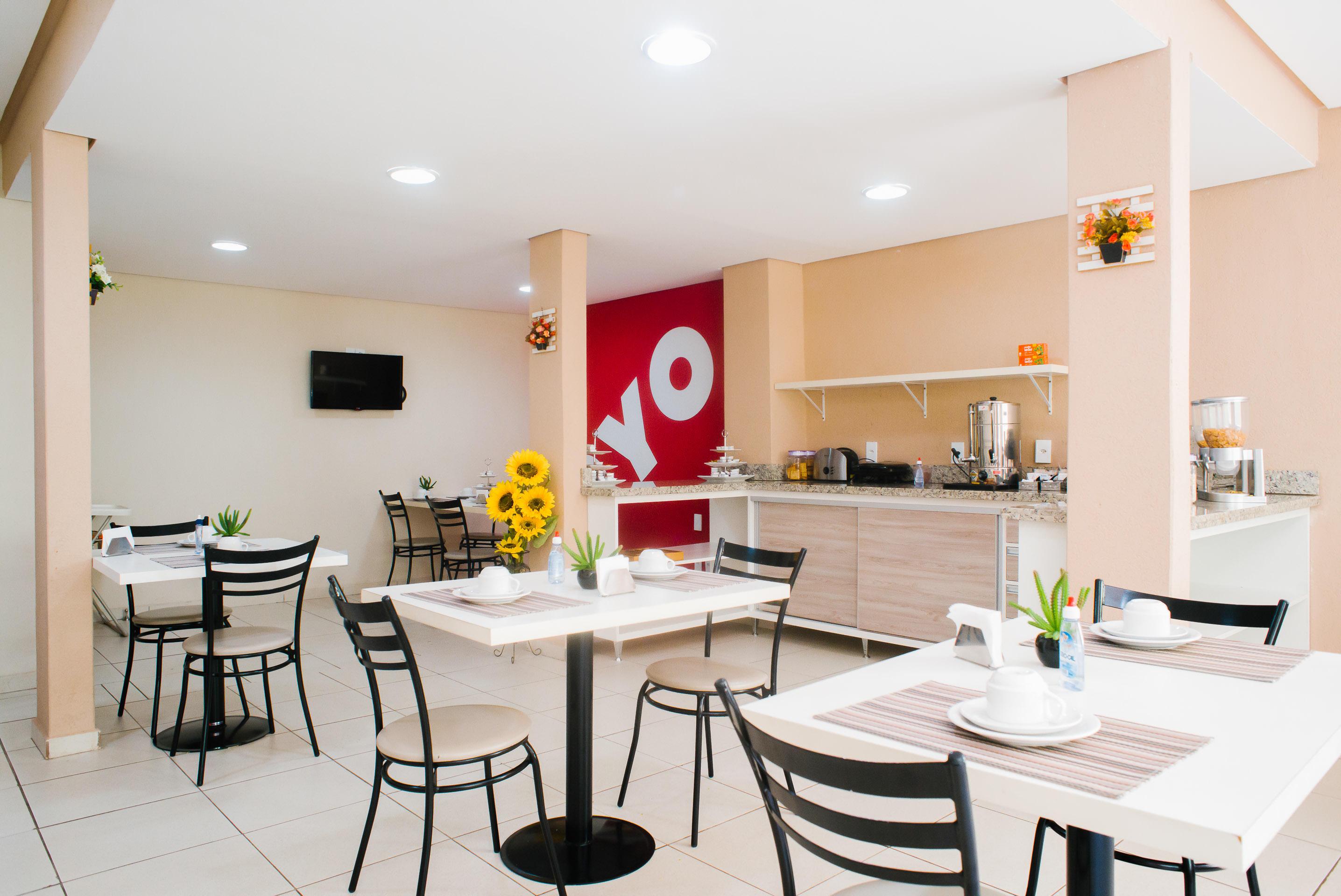 קמפו גרנדה Oyo Cerrado Hotel, Campo Grande מראה חיצוני תמונה Breakfast room